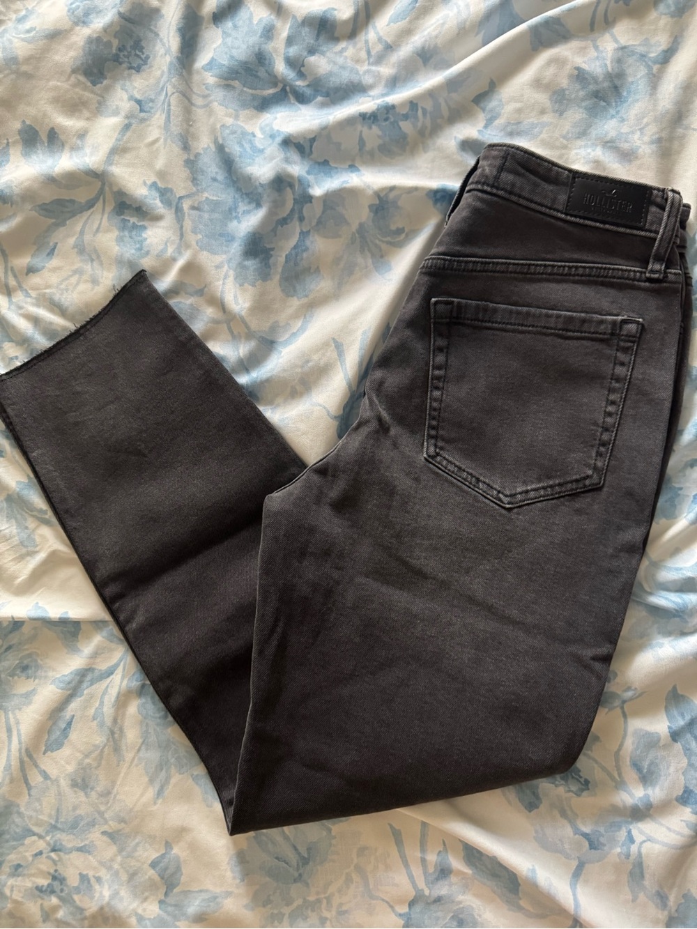 Hollister High Rise Mom Jeans